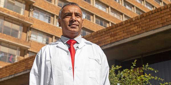 Professor Shabir Madhi is Executive Director of Wits VIDA which leads the Oxford Covid vaccine trial_ 600x300